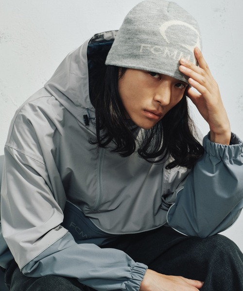 FCMM(エフシーエムエム)の「【日本限定アイテム】2TONE REFLECTIVE ANORAK/2トーンリフレクティブアノラック(パーカー・メンズ・ライトブルー/グレー/ブラック・MEDIUM/LARGE)」の6枚目の写真