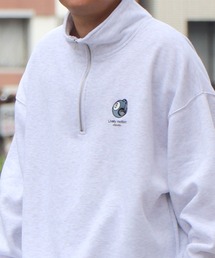 ILL'S | 23AW イラストワンポイント / 8ボールヘッドホン刺繍 ビッグシルエット ハーフジッププルオーバースウェット カットソー ユニセックス【ILL'S】(スウェット)