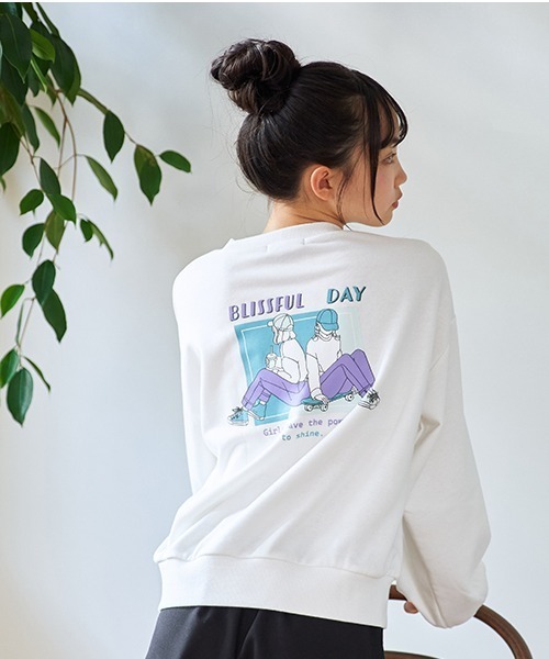 LOVETOXIC(ラブトキシック)の「【WEB・一部店舗限定】バックイラストスウェット(スウェット・キッズ・エメラルド/チャコール/オフホワイト・L/S/M)」の22枚目の写真