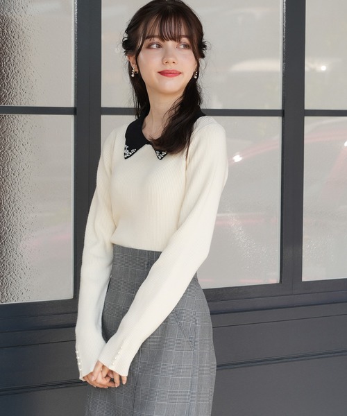 ASTORIA ODIER(アストリアオディール)の「ビジュー付配色衿ニット(ニット/セーター・レディース・ブラック/アイボリー/ピンクベージュ・MEDIUM)」の8枚目の写真