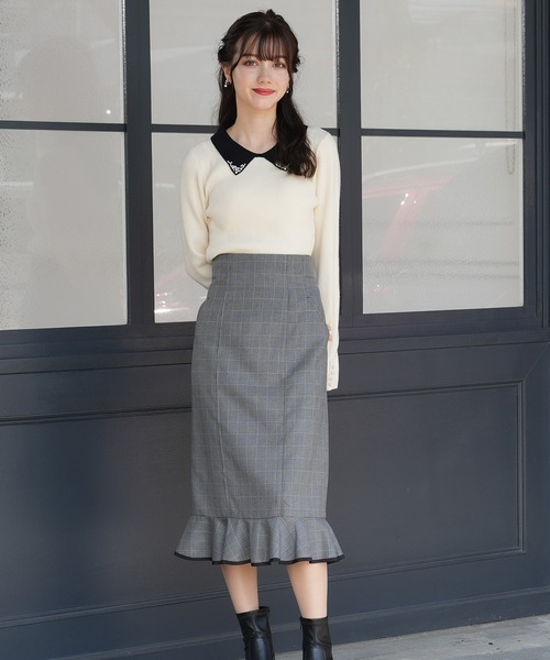 ASTORIA ODIER(アストリアオディール)の「ビジュー付配色衿ニット(ニット/セーター・レディース・ブラック/アイボリー/ピンクベージュ・MEDIUM)」の9枚目の写真