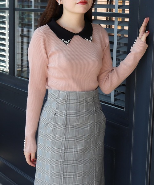 ASTORIA ODIER(アストリアオディール)の「ビジュー付配色衿ニット(ニット/セーター・レディース・ブラック/アイボリー/ピンクベージュ・MEDIUM)」の20枚目の写真