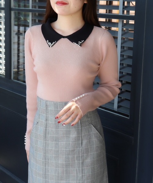 ASTORIA ODIER(アストリアオディール)の「ビジュー付配色衿ニット(ニット/セーター・レディース・ブラック/アイボリー/ピンクベージュ・MEDIUM)」の21枚目の写真