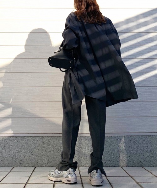 Q(キュー)の「チュニックシャツ(シャツ/ブラウス・レディース・ホワイト/オリーブ/ネイビー・MEDIUM)」の18枚目の写真