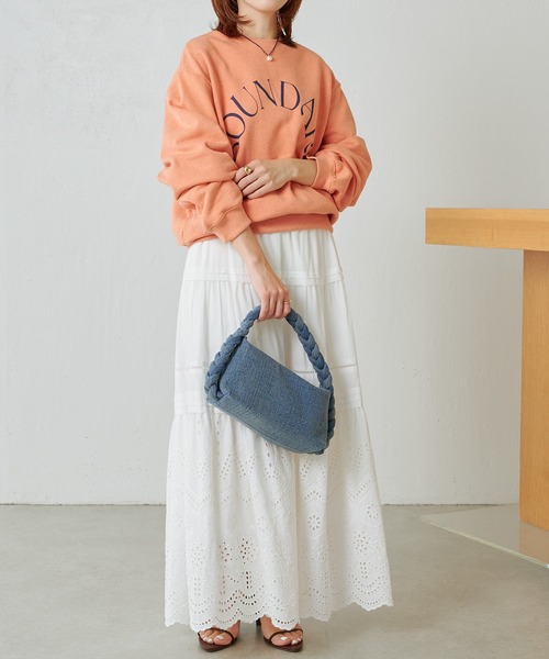 COLLAGE GALLARDAGALANTE(コラージュガリャルダガランテ)の「サークルロゴスウェット(スウェット・レディース・ライトグレー/オレンジ・FREE)」の7枚目の写真