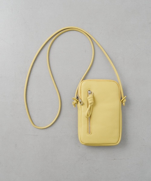 Actually(アクチュアリー)の「フェイクレザー ソフトモバイルポーチ(ショルダーバッグ・レディース・アイボリー/グリーン/イエロー/ラベンダー・フリー)」の22枚目の写真