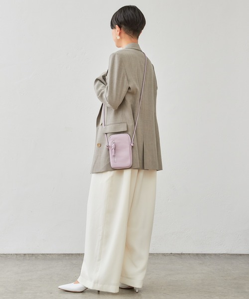 Actually(アクチュアリー)の「フェイクレザー ソフトモバイルポーチ(ショルダーバッグ・レディース・アイボリー/グリーン/イエロー/ラベンダー・フリー)」の19枚目の写真