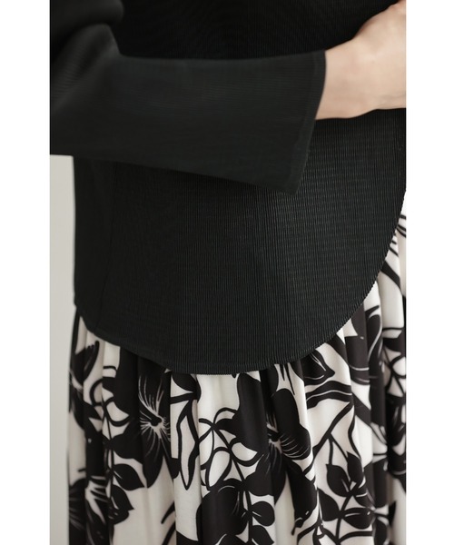 黒）アコーディオンプリーツカーディガンと花柄ワンピースの2点セット