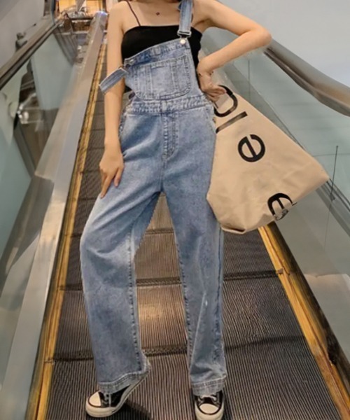 Miniministore(ミニミニストア)の「サロペット レディース デニムパンツ(サロペット/オーバーオール・レディース・サックスブルー・S/M/L)」の1枚目の写真