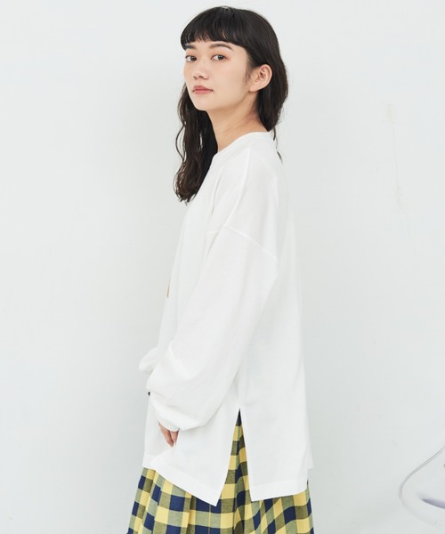 MERLOT（メルロー）の「きりんプリントロンT（Tシャツ/カットソー・レディース・ブラック/ホワイト・FREE）」の4枚目の写真