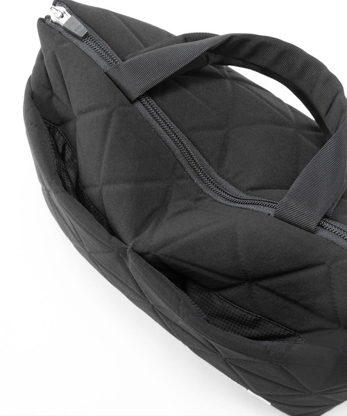 THE NORTH FACE(ザノースフェイス)の「THE NORTH FACE/ザ・ノース・フェイス トートバッグ ジオフェイスボックストート Geoface Box Tote NM32355(トートバッグ・メンズ・ブラック/グレイッシュベージュ/ストーン/カーキ/アーミー/アイボリー/スモークピンク/ブルーグレー・FREE)」の14枚目の写真