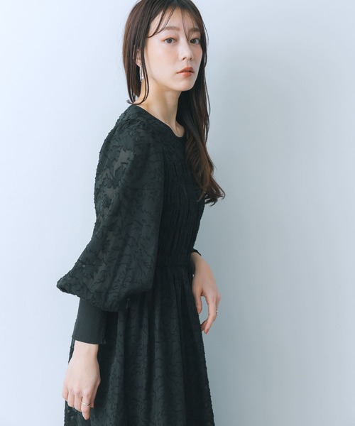 HEYUMM（ヘユム）の「ウエストマークシャーリングワンピース（ワンピース・レディース・ベージュ/アイボリー/ブラック・ONE/S）」の13枚目の写真