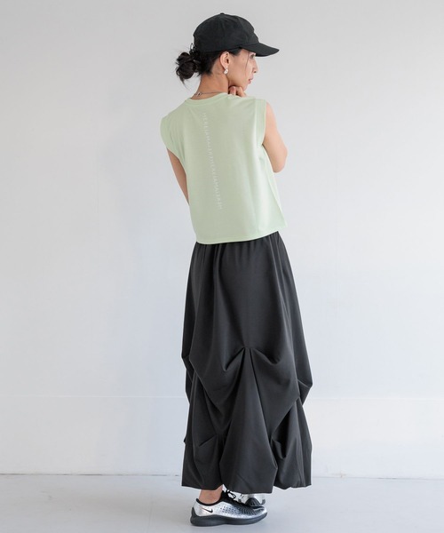 HEREIAM（ヘレイアム）の「【HEREIAM】吸水速乾／ミラーロゴショートプルオーバー（Tシャツ/カットソー・レディース・ホワイト×ゴールド/ブラック×シルバー/ブラック/ホワイト/ライム・SMALL/MEDIUM）」の12枚目の写真