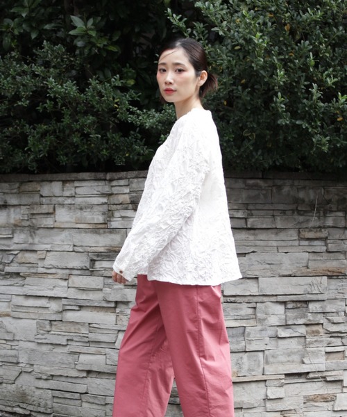 SUPER HAKKA（スーパーハッカ）の「60ローン　リンクルワッシャーレースブラウス（シャツ/ブラウス・レディース・オフホワイト/ネイビー/レッド・FREE）」の7枚目の写真