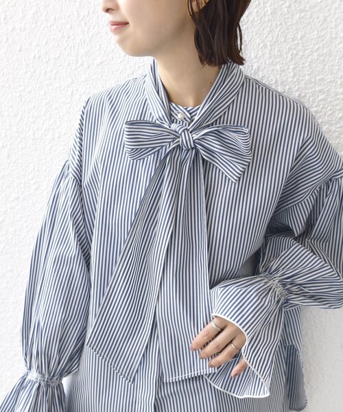 SHIPS(シップス)の「*〈手洗い可能〉ストライプ 2WAY ボウタイ シャツ◇(シャツ/ブラウス・レディース・ネイビー/ブルー/ピンク系・ONE SIZE)」の11枚目の写真