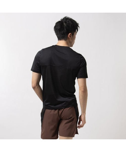 Reebok(リーボック)の「ランニング スピートウィック Tシャツ / RUNNING SS SPEEDWICK TEE(Tシャツ/カットソー・メンズ・ブラック/ライトブルー・LARGE/MEDIUM/SMALL/XX-LARGE/X-LARGE)」の5枚目の写真