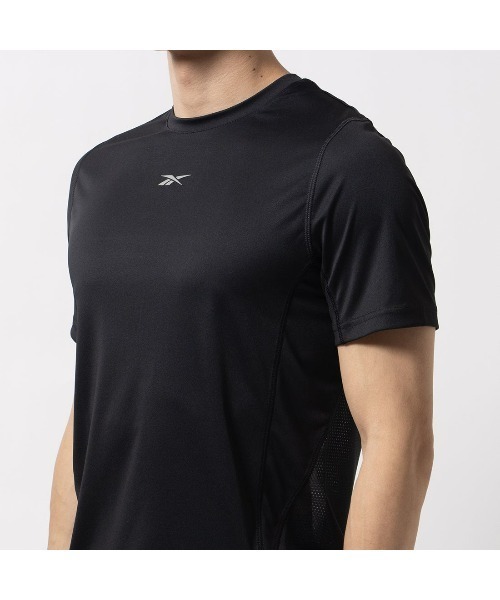 Reebok(リーボック)の「ランニング スピートウィック Tシャツ / RUNNING SS SPEEDWICK TEE(Tシャツ/カットソー・メンズ・ブラック/ライトブルー・LARGE/MEDIUM/SMALL/XX-LARGE/X-LARGE)」の6枚目の写真