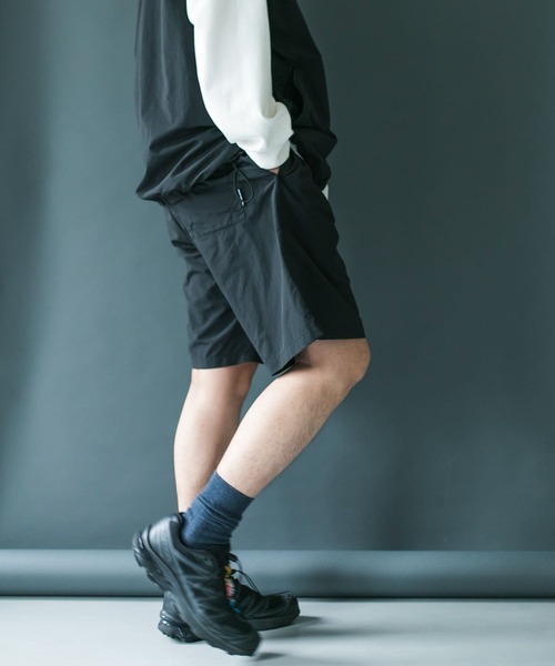 BURLAP OUTFITTER（バーラップアウトフィッター）の「『別注』BURLAP OUTFITTER×DOORS　SupplexNylon SHORTS（その他パンツ・メンズ・チャコールグレー/ブラック/ベージュ/グリーン・LARGE/MEDIUM）」の11枚目の写真