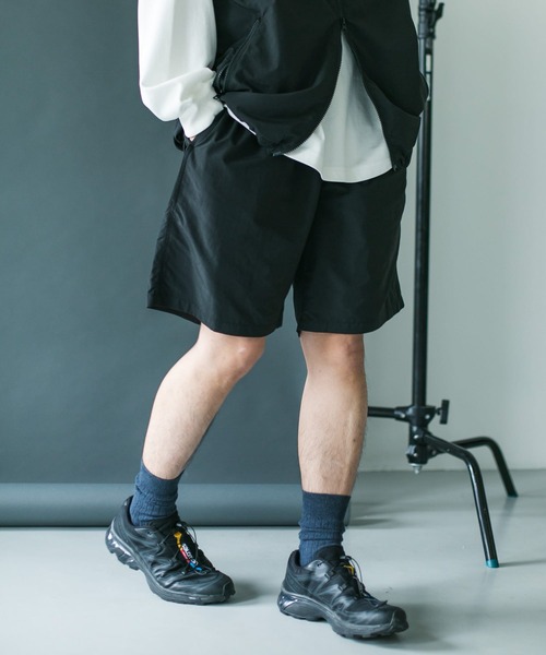BURLAP OUTFITTER（バーラップアウトフィッター）の「『別注』BURLAP OUTFITTER×DOORS　SupplexNylon SHORTS（その他パンツ・メンズ・チャコールグレー/ブラック/ベージュ/グリーン・LARGE/MEDIUM）」の12枚目の写真