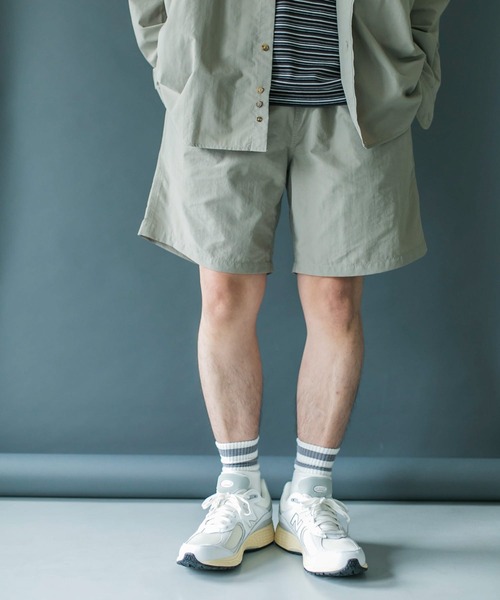 BURLAP OUTFITTER（バーラップアウトフィッター）の「『別注』BURLAP OUTFITTER×DOORS　SupplexNylon SHORTS（その他パンツ・メンズ・チャコールグレー/ブラック/ベージュ/グリーン・LARGE/MEDIUM）」の16枚目の写真