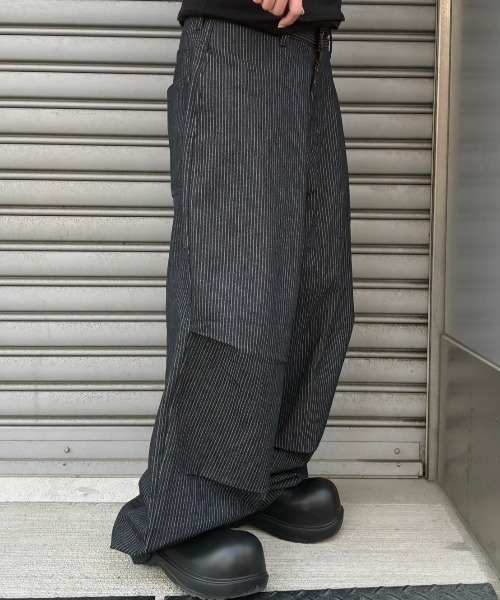 セール】【Chikashitsu +】snap button hickory stripe pants