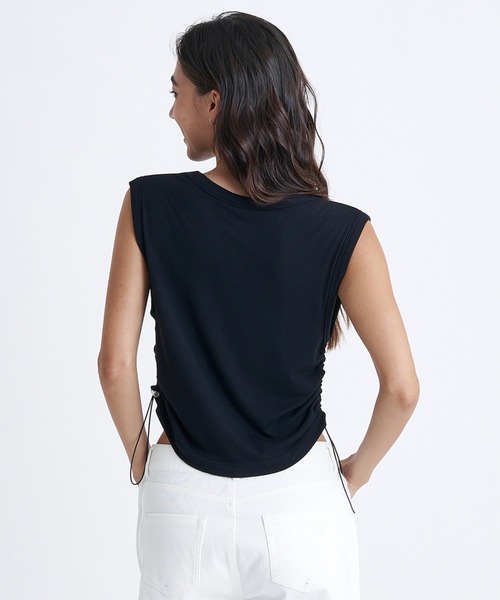 ROXY(ロキシー)の「OCEANO S/L TEE/ロキシーノースリーブ2WAYワンポイントロゴドローコード付きTシャツ(Tシャツ/カットソー・レディース・マルチ/ブラック/ホワイト・LARGE/MEDIUM/SMALL)」の5枚目の写真