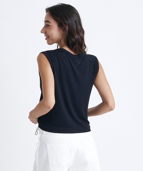 ROXY(ロキシー)の「OCEANO S/L TEE/ロキシーノースリーブ2WAYワンポイントロゴドローコード付きTシャツ(Tシャツ/カットソー・レディース・マルチ/ブラック/ホワイト・LARGE/MEDIUM/SMALL)」の7枚目の写真