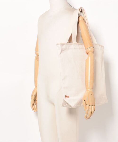 UNIVERSAL PRODUCTS(ユニバーサルプロダクツ)の「UNIVERSAL OVERALL×NEWERA / UO/NE キャンバストート / R1962(トートバッグ・レディース・アイボリー・FREE)」の5枚目の写真