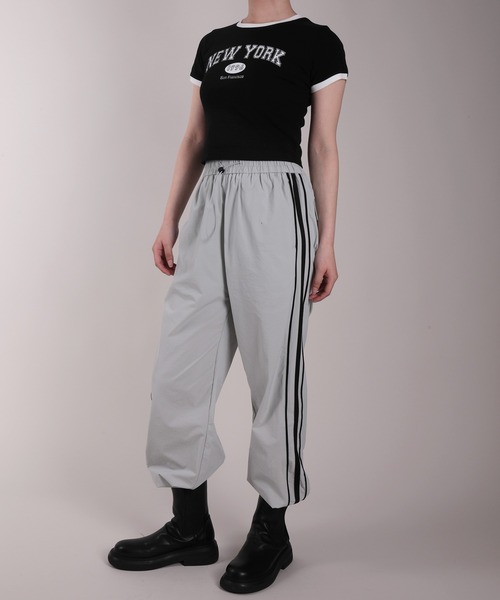 HOOK(フック)の「【HOOK】for girls 薄手サイドラインナイロンワイドパンツ 裾2WAY セットアップ可能(その他パンツ・レディース・グレー/ブラック・M/L/XL)」の8枚目の写真