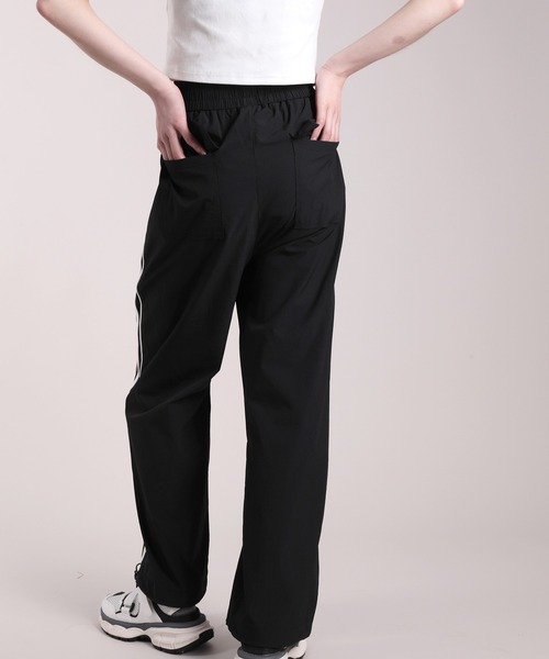 HOOK(フック)の「【HOOK】for girls 薄手サイドラインナイロンワイドパンツ 裾2WAY セットアップ可能(その他パンツ・レディース・グレー/ブラック・M/L/XL)」の22枚目の写真