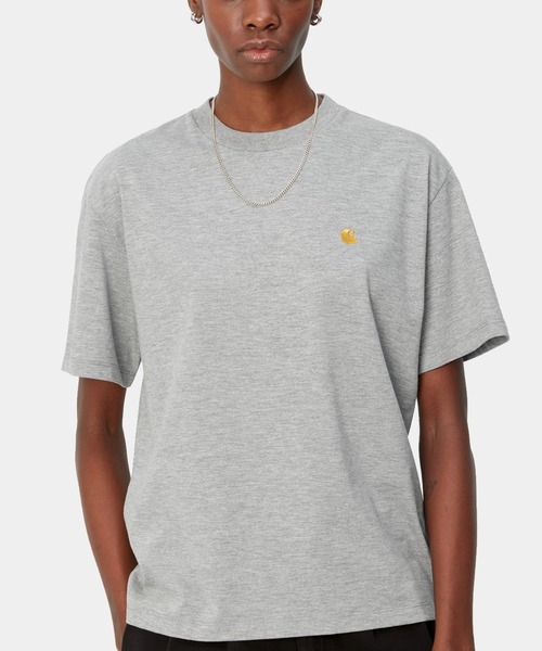 Carhartt(カーハート)の「Carhartt WIP/カーハートダブリューアイピー 半袖Tシャツ 刺繍ロゴ MUJI I033045(Tシャツ/カットソー・レディース・グレー/ブラック/ホワイト×ゴールド・S/M)」の2枚目の写真