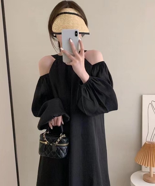 MAISON DE THERESE(メゾン ド テレーズ)の「オフショルダー バック紐リボン シフォンワンピース(ワンピース・レディース・ホワイト/ブラック・M/L/S)」の9枚目の写真