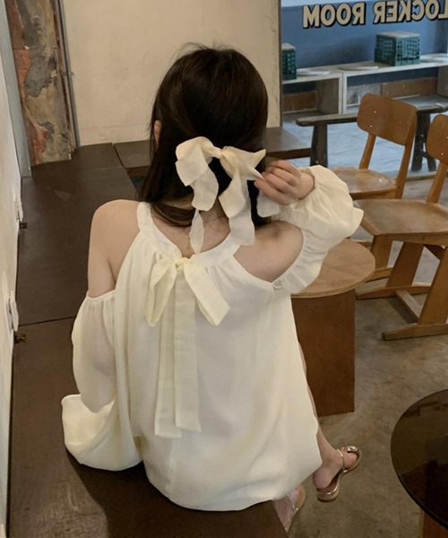MAISON DE THERESE(メゾン ド テレーズ)の「オフショルダー バック紐リボン シフォンワンピース(ワンピース・レディース・ホワイト/ブラック・M/L/S)」の12枚目の写真