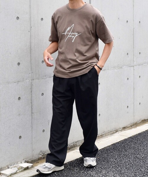 SHIPS any(シップス エニィ)の「SHIPS any: スクリプト フォント グラフィック プリント Tシャツ◇(Tシャツ/カットソー・メンズ・ブラック/ベージュ/ネイビー/ホワイト・MEDIUM/LARGE)」の7枚目の写真