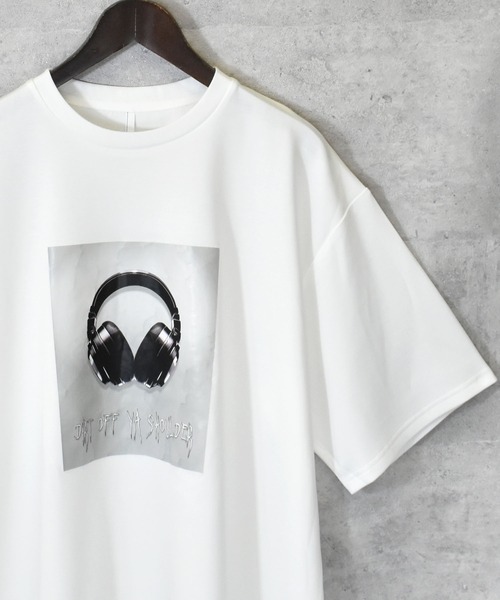 Ritzy(リッツィー)の「ダンボールニット クルーネック転写プリントTシャツ(スピリチュアル) レディース メンズ(Tシャツ/カットソー・メンズ・ブラック/ホワイト/チャコール/グレー系その他2/ホワイト系その他/ブラック系その他2/グレー系その他/ホワイト系その他2/ブラック系その他・LARGE/X-LARGE/MEDIUM/L/XL/M)」の3枚目の写真
