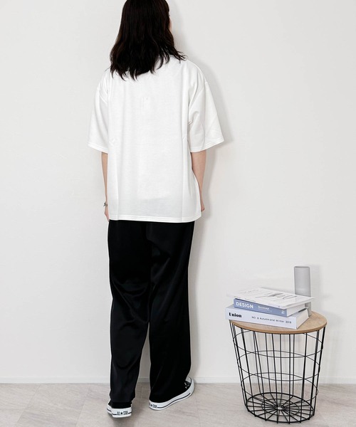 Ritzy(リッツィー)の「ダンボールニット クルーネック転写プリントTシャツ(スピリチュアル) レディース メンズ(Tシャツ/カットソー・メンズ・ブラック/ホワイト/チャコール/グレー系その他2/ホワイト系その他/ブラック系その他2/グレー系その他/ホワイト系その他2/ブラック系その他・LARGE/X-LARGE/MEDIUM/L/XL/M)」の17枚目の写真
