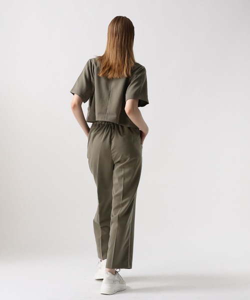 FOREVER 21(フォーエバー トゥエンティーワン)の「テトロンクロップドショートジャケット(テーラードジャケット・レディース・グレー/ブラウン・SMALL/MEDIUM)」の8枚目の写真