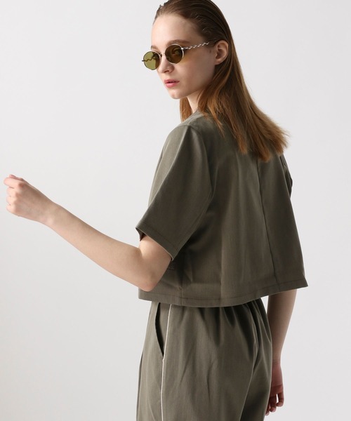 FOREVER 21(フォーエバー トゥエンティーワン)の「テトロンクロップドショートジャケット(テーラードジャケット・レディース・グレー/ブラウン・SMALL/MEDIUM)」の15枚目の写真