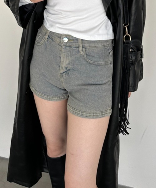 gossip!ロサンゼルス(ゴシップロサンゼルス)の「ジップポケットデニムショートパンツ(デニムパンツ・レディース・ライトブルー/ブラック・S/M/L)」の14枚目の写真