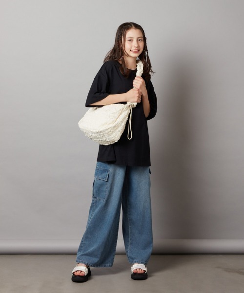 a.v.v（アーヴェヴェ）の「[20-23cm][クッションインソール][マジックテープで簡単]厚底スポサン（サンダル・キッズ・ブラック/アイボリー・20/21/23/22）」の5枚目の写真