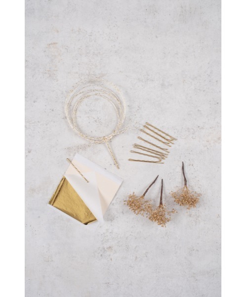 CHACO (FLOWER ACCESSORY)(チャコ)の「CHACO/ ヘア15点セット (水引、金箔、ゴールドピン、かすみ草)(ヘアピン・レディース・ホワイトゴールド・FREE)」の2枚目の写真