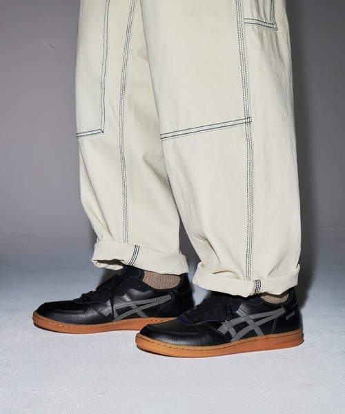 ASICS(アシックス)の「SKYHAND OG(スニーカー・メンズ・ブラック×グレー・25/29.5/28.5/29/23.5/27/24.5/28/26.5/26/25.5/23/24/27.5)」の1枚目の写真
