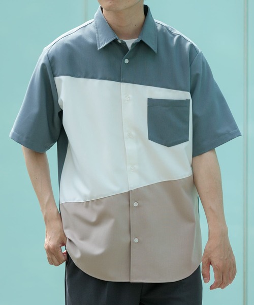 ITEMS URBANRESEARCH(アイテムズ アーバンリサーチ)の「Diagonal Switch 半袖シャツ(シャツ/ブラウス・メンズ・ホワイト/ブルー/グレー・LARGE/MEDIUM)」の9枚目の写真