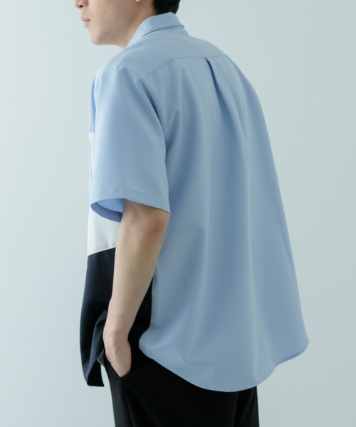 ITEMS URBANRESEARCH(アイテムズ アーバンリサーチ)の「Diagonal Switch 半袖シャツ(シャツ/ブラウス・メンズ・ホワイト/ブルー/グレー・LARGE/MEDIUM)」の22枚目の写真
