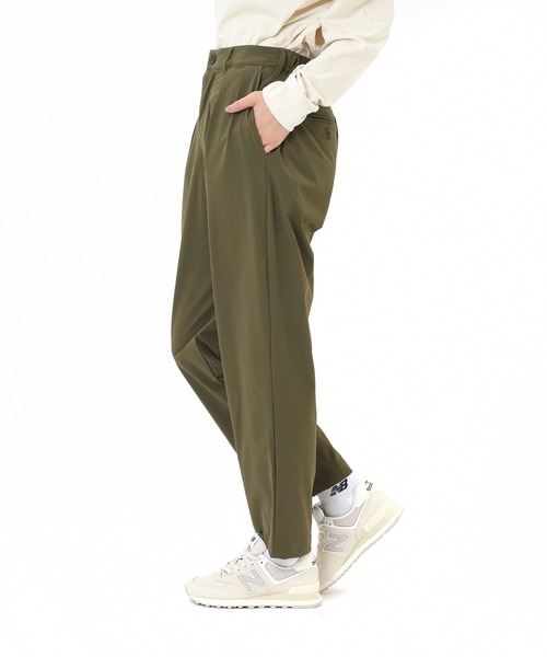 NEW BALANCE(ニューバランス)の「Boylston リップストップテーパードパンツ(スラックス・レディース・ネイビー/オリーブ/ブラック・X-LARGE/LARGE/MEDIUM/SMALL)」の9枚目の写真