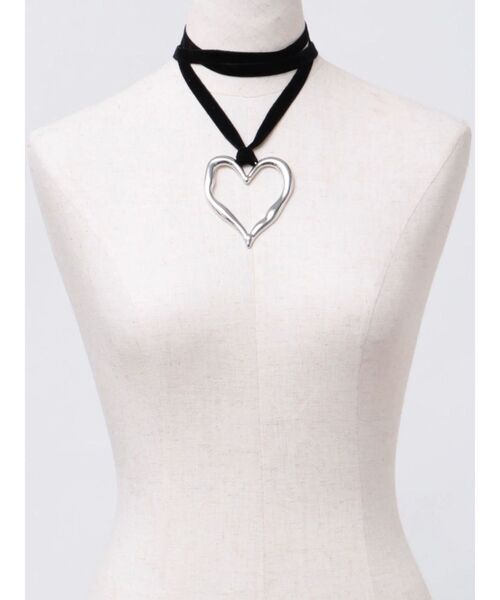 jouetie（ジュエティ）の「BIGハートモチーフベロアリボンチョーカー（チョーカー・レディース・ブルー/レッド/ブラック・FREE）」の11枚目の写真