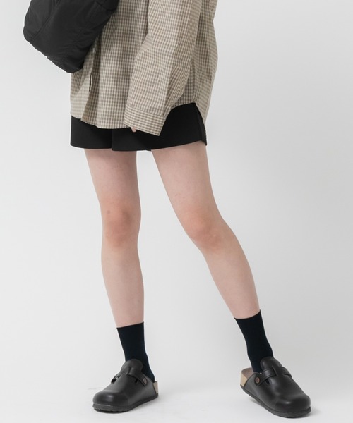HEILIS（ヘイリス）の「【定番人気！HIT ITEM！】ベルトサボサンダル / 春 クロッグシューズ スウェードタッチ レザータッチ 秋 冬 サボ 韓国 スエード ブラック ベージュ 合皮 サンダル スリッポン（スリッポン・レディース・ベージュ/ブラック/ブラック系その他・S/M/L）」の9枚目の写真