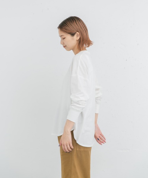 EKAL(エカル)の「ハイゲージロングスリーブカットソー(Tシャツ/カットソー・レディース・チャコールグレー/ホワイト・ONE)」の5枚目の写真