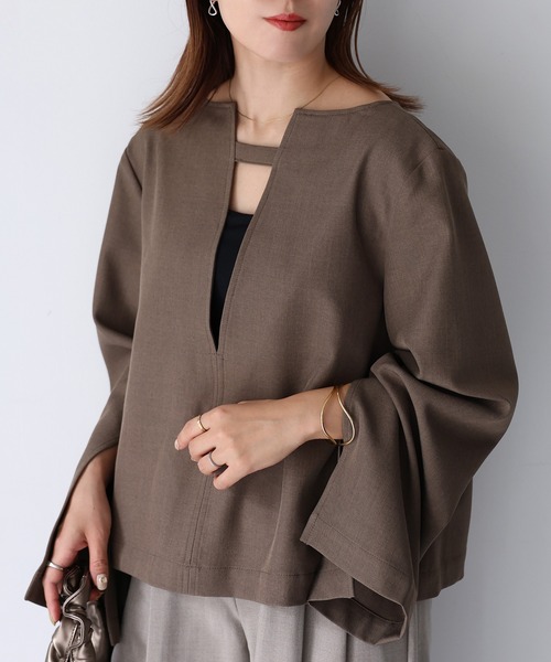 Riberry（リベリー）の「前後2WAYキーネックトップス（シャツ/ブラウス・レディース・ブラウン/グレイッシュベージュ/ブラック・FREE）」の2枚目の写真