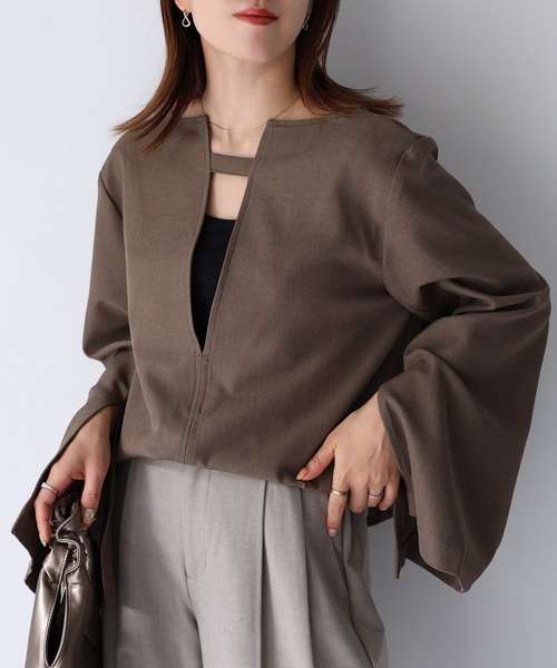 Riberry（リベリー）の「前後2WAYキーネックトップス（シャツ/ブラウス・レディース・ブラウン/グレイッシュベージュ/ブラック・FREE）」の13枚目の写真